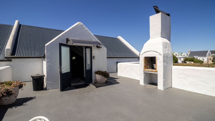 6 Bedroom Property for Sale in Jacobsbaai Western Cape